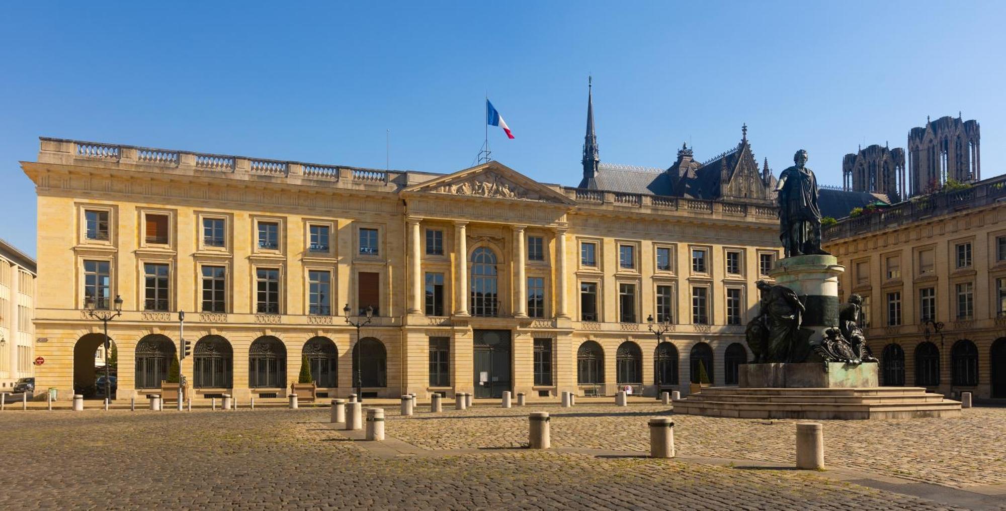 La Suite - Paisible Et A Deux Pas De La Gare Remeš Exteriér fotografie